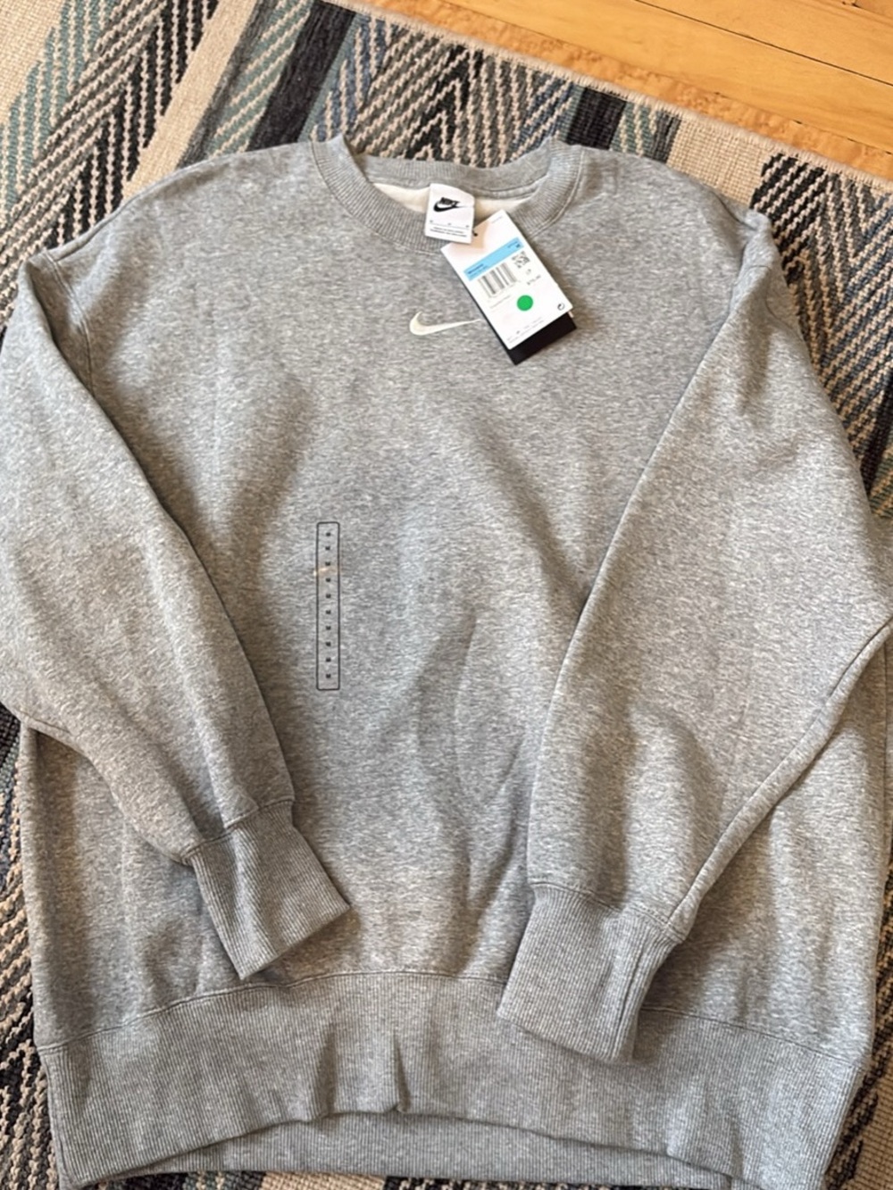 Nike Crew Neck - Women’s M - Light Grey
